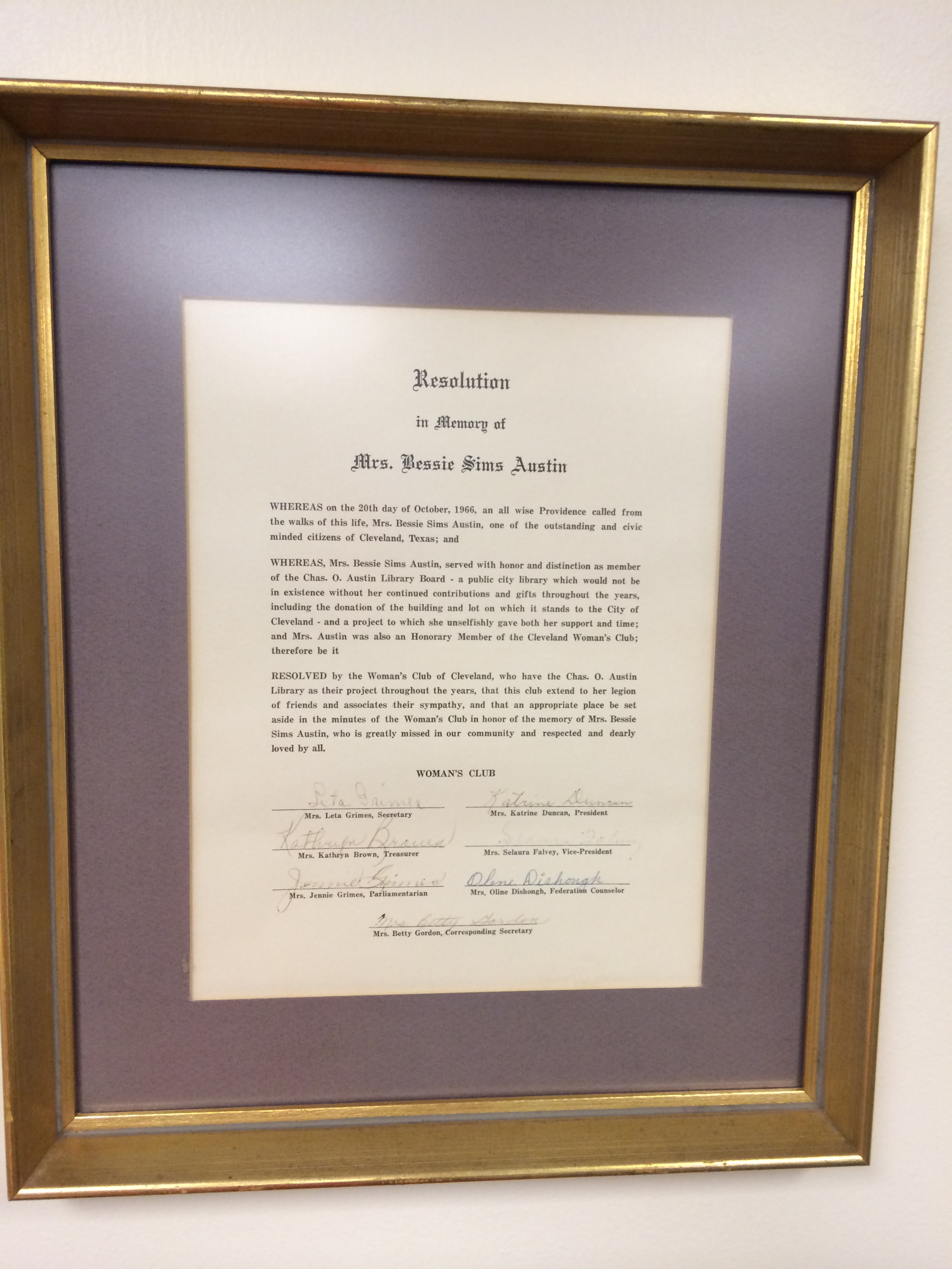 Library Resolution on Display